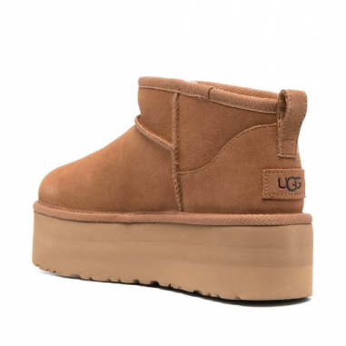 UGG Bota Con Plataforma Marrón UGG Bota Con Plataforma Marrón