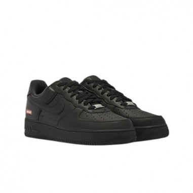 Nike Air Force 1 Low Supreme Negras
